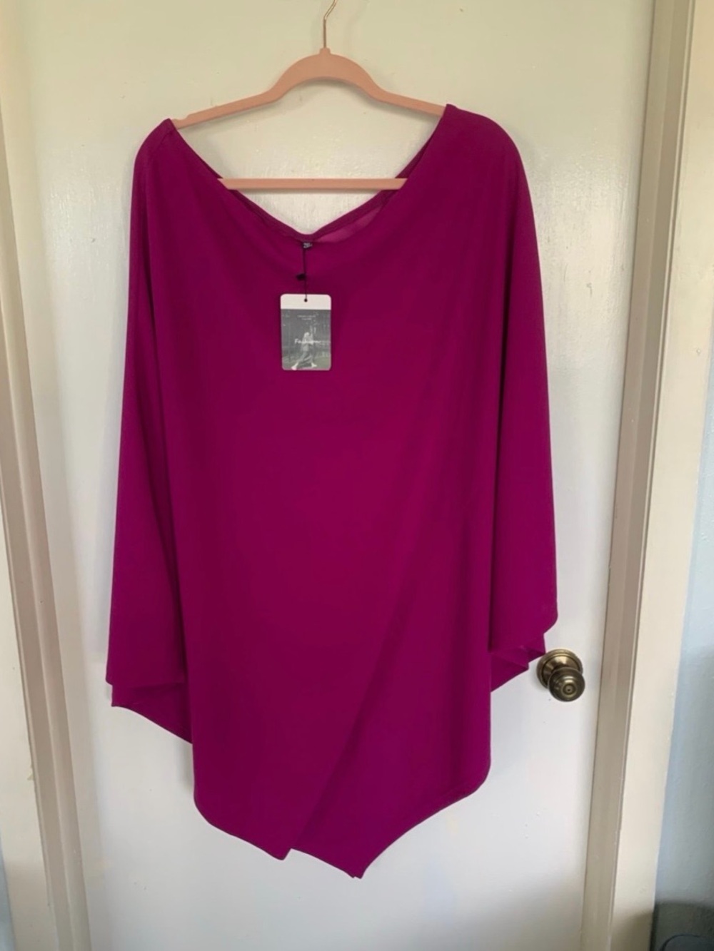 NWT Women’s Fuchsia V-Neck Draped Top plus size 2XL chic!